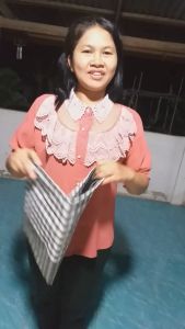 ผ้าขาวม้า เย็บชายทุกผืน พร้อมใช้งาน เย็บริมแล้ว คละลาย คละสีผืนใหญ่ ผ้าฝ้ายผสมขนาด 85x190 cm ราคาผืนละ 179 บาท