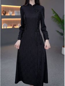 Elegant New Chinese Style Thickened Cheongsam Dress Womens Autumn Winter New Fashion Slimming Black Midi Dress Formal