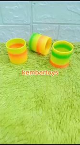 Mainan Anak Spiral Murah: Magic Spring Rainbow & Slinky