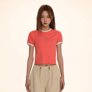 เสื้อยืดคอกลมแขนสั้นผ้าฝ้ายลายปักสไตล์ย้อนยุคอเมริกัน DNT สีบล็อกแขนเสื้อ แฟชั่นฤดูร้อนใหม่สำหรับผู้หญิง