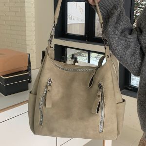 Retro Shoulder Bags For Women Frosted Leather Straps Commuter Crossbody Bag Winter New Big Capacity Bucket Totes