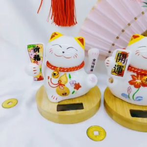 Solar Ceramic Lucky Cats Ornament Shop/Office/Living Room