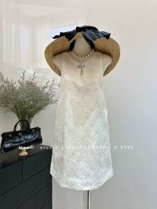 ชุดเดรสยาวแขนกุดประดับเลื่อมสไตล์เกาหลีสำหรับฤดูร้อนปี 2025 สำหรับผู้หญิง ชุดเดรสยาวทรงเอเอวสูง คอตั้ง สีพื้น