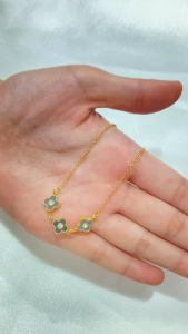 Noin - Gelang Wanita Clover Bunga Hitam Gold Titanium Desain Mewah Tidak Luntur Tahan Karat Fashion Korea