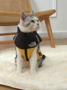 Pet Clothes Outdoor Warm Vest Reflective Waistcoat for Cats and Dogs Outdoor Walking Cold Proof