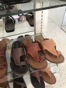 รองเท้าแท่นชาย หญิง รองเท้าลำลอง ดูเท่ ทนทาน รองเท้าแตะหนังแท้ เย็บมือ รองเท้าแตะชาย สำหรับชาย หญิง รองเท้าลำลอง หรือเท่น ดูเท่นน้อย รูป 25