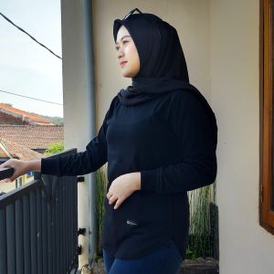 Kaos Atasan Wanita Oval Motif Salur Bahan Katun Combad Adem