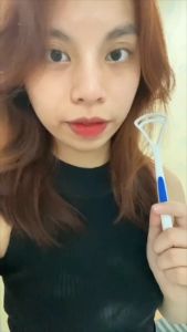 Dụng cụ cạo lưỡi CoralClean. Giảm thiểu mảng bám tác nhân gây hôi miệng