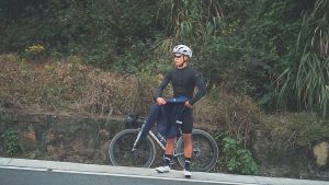 Santic Men Women Cycling Jersey Windproof UV Protection UPF30+ Sports Bike Bicycle Raincoat Skin Coat