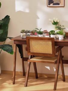 Small Simple Multi-layer Drip Water Easy Storage Flower Rack