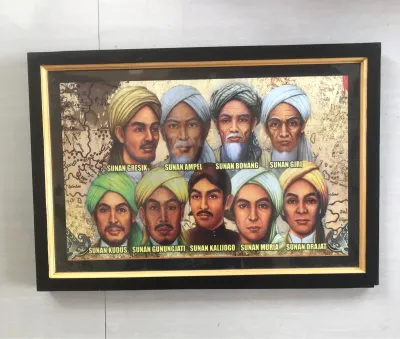 Cetak Poster Walisongo Plus Bingkai ukuran 35cm x 52cm