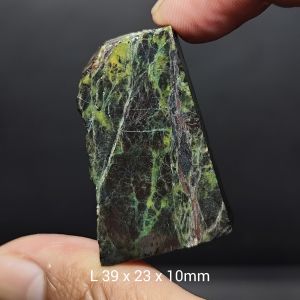 Bongkahan batu akik badar besi abstrak / batu akik badar besi / badar besi abstrak unik antik