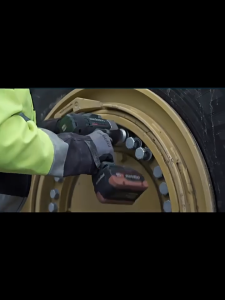 High Torque Impact Wrench - 600Nm