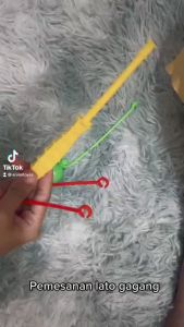 Lato Lato Gagang Glowing Mengkilap 20cm - Mainan Tradisional Lato Lato Glowing/ Mainan Bola Tok Tok Etek Etek Lato Viral