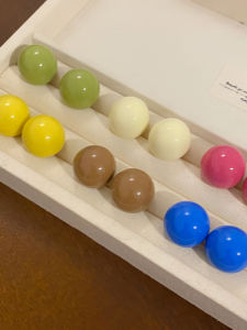 Dopamine round Ball Earrings Luxury Feelings Elegant Atmosphere Womens Earrings Dangle Jewelry Geometric Shape Alloy Plated