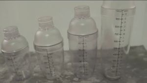 Bình Lắc Shaker nhựa cao cấp chia vạch 300 - 500 - 700- 1000 ml Loại Tốt - Dùng trong pha chế