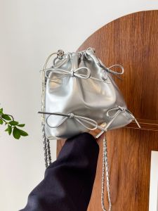 Soft PU Leather & Butterfly Knot Design: A Fashionable Bucket Bag for Women