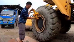 【Local shipping】CHUANGCHAO 10T Pneumatic tire stripping machine Truck loader Tire pressing machine Portable pneumatic hydraulic