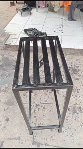 Meja Aquarium Kursi Besi Cafe 50 x 30 x 70 Cm