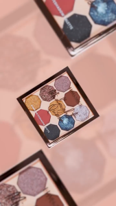 Hanasui Eyemazing Eyeshadow Palette - Midnight Queen