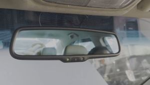 กระจก ตัดแสงออโต้ ใส่ได้ทุกยี่ห้อ เพียงแจ้งตัวยึดของรถลูกค้าค่ะ อะไหล่รถยนต์มือสองญี่ปุ่น ของแท้