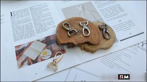 【Removable】Zinc Alloy Bag Strap Connection Buckle Luggage Hardware Accessories Single Shoulder Bag Crossbody Shoulder Strap Hook Buckle Sewing-Free Screw Rod Spring Buckle Keychain