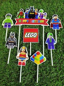 Aksesori Ulang Tahun Lego: Tips Membuat Cake Topper Lego Super Hero