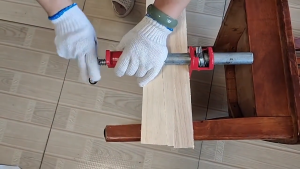 【DIY Myself】แคลมป์ท่อ 1/2นิ้ว 3/4นิ้ว แคลมป์ช่างไม้ Fixture Pipe Clamp แคลมป์ท่อแนวตั้ง 4หุน/6หุน แคลมป์ท่อพื้นผิวเรียบทนทานแคลมป์งานไม้ประสิทธิภาพสูงแอพพลิเคชั่นกว้างชุบสังกะสีสำหรับช่างไม้ท่องานไม้