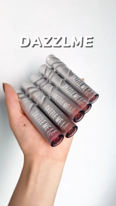 Son kem bóng Dazzle Me Ink-Vinyl Lip Lacquer lâu trôi mịn màng kháng nước màu đẹp 2.5ml
