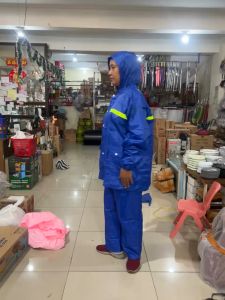 Jas Hujan Genio Dolphin Blue: Pilihan Terbaik untuk Aktivitas Outdoor