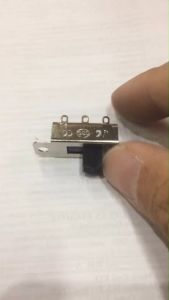 สวิทช์เลื่อน 6ขา เปิดปิด ขนาด 3.5 ซม. / ใช้ซ่อมเครื่องใช้ไฟฟ้าได้หลากหลาย / กำลังไฟ 3A 125VAC 1.5A 250VAC