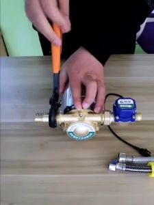 【Ready Stock】CORALOV Pompa Booster Air Sumur Pendorong Otomatis Untuk Shower Penguat Tekanan Air Booster Pump 110W 15L/Menit 150W 20L/Menit Pompa Pendorong Tekanan Air Booster Pump 110Watt 150Watt Mesin Pompa Otomatis