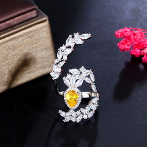 SEQUITO Designer Women Wedding Band Finger Jewelry Luxury White Gold Plated Inalid Shining AAA Zirconia with Yellow Waterdrop Stone Opening Adjustable Ring for Bride SR085