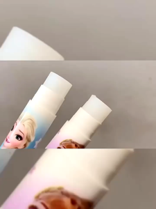 Disney ลิปสติก ลิปบาล์ม ให้ความชุ่มชื้น เหมาะกับผู้ใหญ่ และเด็ก สําหรับเด็กผู้หญิง