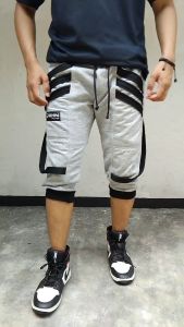 Celana jogger pendek 3/4 strip black