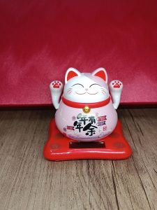 Lucky Cat Fortune Cat Maneki NekoLucky Cat Fortune Cat Solar Cat Money Cat Maneki Neko with case Waving Cat car NO NEED FOR BATTERIES Solar Powered Maneki Neko Lucky Cat Welcoming Shaking Hands Lucky Cat For Home Car Restaurant Decor Waving Lucky Cat Sola