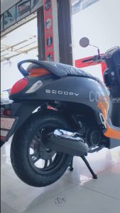 STRIPING STICKER LIS LES POLET Honda Scoopy 2021 2022 sporty fashion hitam black blue biru cream cool list body standar terbaik fullset termurah Mahkota Stiker