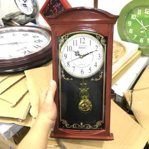 Jam dingin klasik goldstone bandulan bergoyang