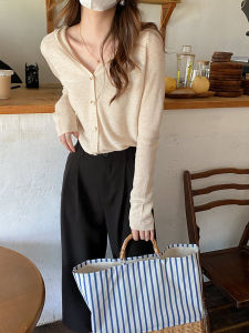 เสื้อถักมีฮู้ดแบบนุ่มทรงหลวมสไตล์ชิวๆสไตล์ฝรั่งเศสเนื้อนุ่มเบาๆแบบสามส่วนเสื้อคาร์ดิแกนใส่ทับดูมีดีไซน์