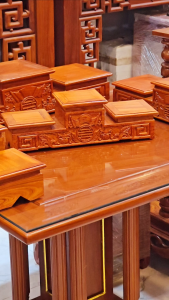 Tam Cấp Bục Tam Sơn Đế Kê Bát Nhan Kê Tượng Gỗ Hương Bền Bỉ Kích Thước 14 cm - 24 cm HCM