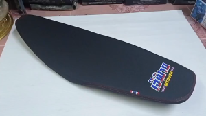 งานเกรดดี โลโก้เจ้ฝ้ายพร้อมจบ เบาะปาด Dash แดช ใหม่ ผ้าเรียบ อย่างดี ทรงสวย