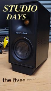 ฐานรองลำโพง Klipsch the fives klipsch the fives mclaren