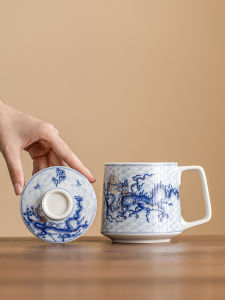 JISU | Elegant Blue-and-White Dragon Pattern Ceramic Cup with Lid Tea Set