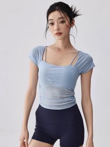 เสื้อผ้าโยคะฤดูร้อน ชุดออกกำลังกาย ป้องกันหน้าอก กระโปรงสั้น ผ้าตาข่าย ใส่กลางแจ้ง วิ่ง ฝึกซ้อม เสื้อยืดออกกำลังกาย แขนสั้น ผ้าไนลอน