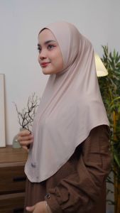 Kenna Hijab Bergo By Umnawear - Hijab Instan Malay Non Pad