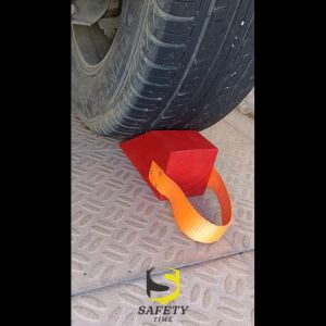 ไม้หนุนล้อ สีแดง 1 ชิ้น ชอกเล็ก Chock Block-SR1 ห้ามล้อ ไม้กันล้อ ระบบหนุนล้อ ระบบห้ามล้อ