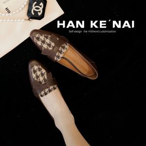 Design Sensation Soft Leather Slip-On Womens Shoes British Style Flat Heel Fashionable Sharp-Nosed Casual Loafers