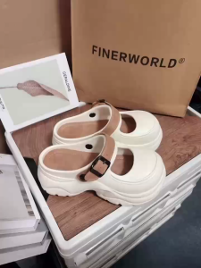 Dép Sục Sandal Nữ Đế Cao 7cm Mũi Tròn Phong Cách Mới Chống Trơn Trượt Nhựa EVA Có Quai