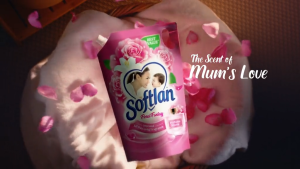 Softlan Fabric Conditioner Spring Fresh/Floral Fantasy/Charcoal/Passion/Lavender/Passion/Aqua/Lotus