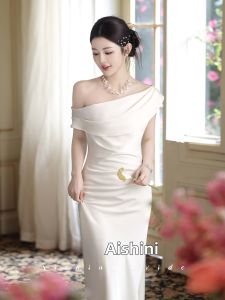 AISHINI | Đầm Cưới Lụa cho Người Bé Nhỏ 1 Mảnh